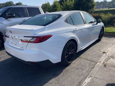 Used 2026 Toyota Camry SE w/ Convenience Package FWD image 13