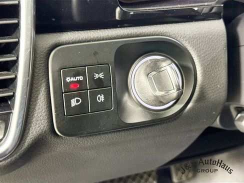 Used 2023 Porsche Cayenne Platinum Edition AWD/4WD image 10