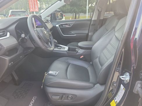 Certified 2023 Toyota RAV4 XLE Premium image 15