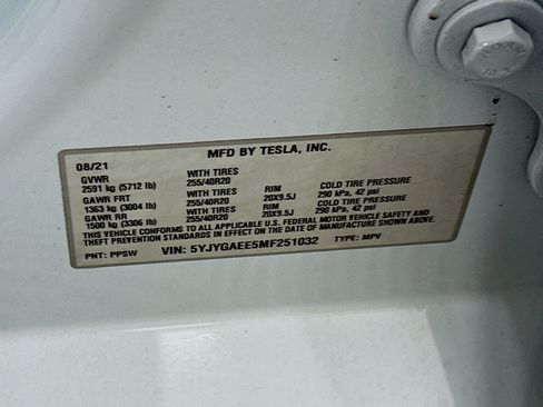 Used 2021 Tesla Model Y Long Range AWD/4WD image 12