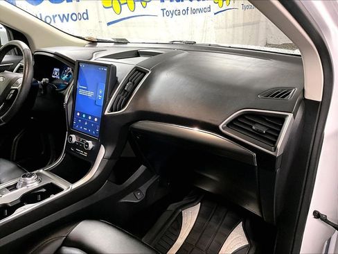 Used 2022 Ford Edge SEL AWD/4WD image 13