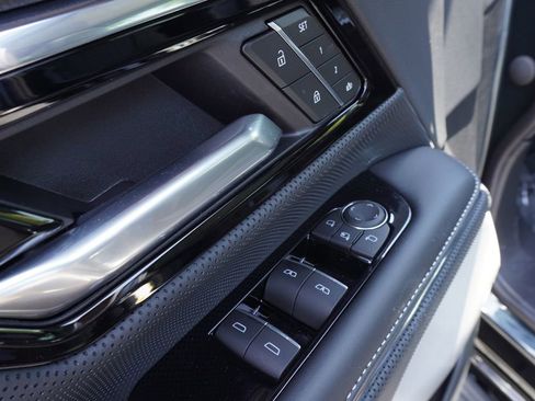 New 2025 GMC Sierra EV Denali image 16