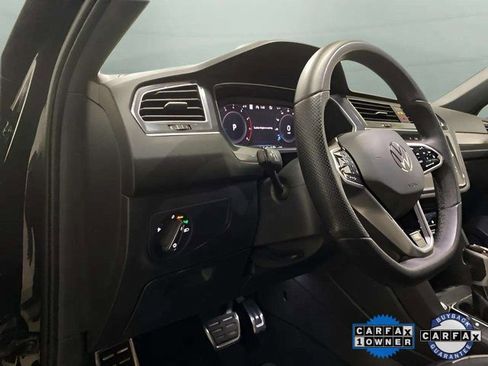 Used 2024 Volkswagen Tiguan SEL R-Line image 15