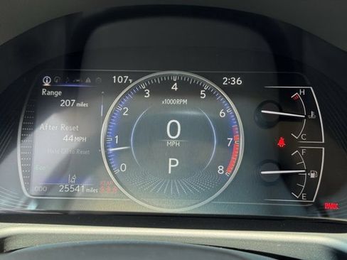 Used 2025 Lexus ES 350 w/ Premium Package FWD image 13