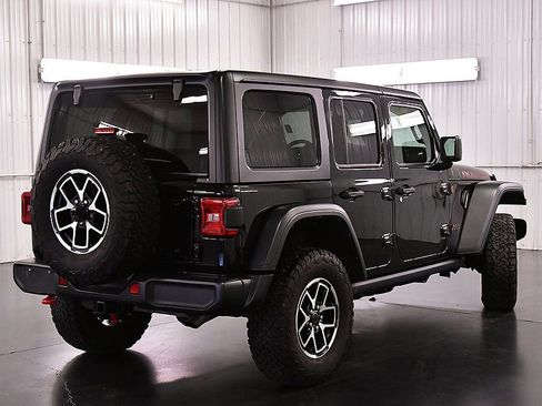 Used 2024 Jeep Wrangler Unlimited Rubicon image 7