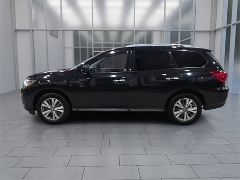 Used 2020 Nissan Pathfinder SL image 5