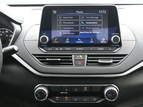 Used 2025 Nissan Altima 2.5 S FWD image 12