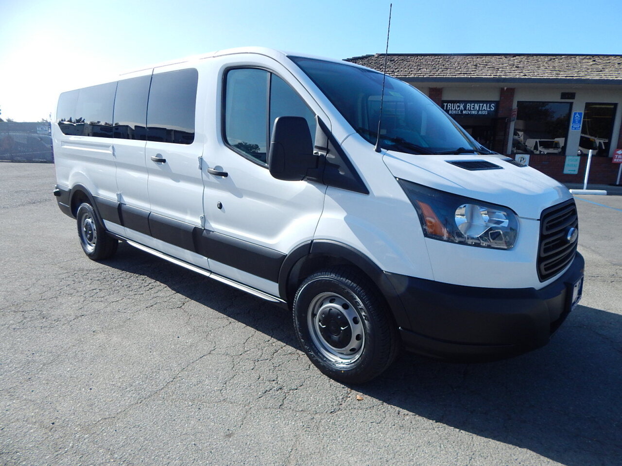 Used 2018 Ford Transit 350 XL RWD image 10