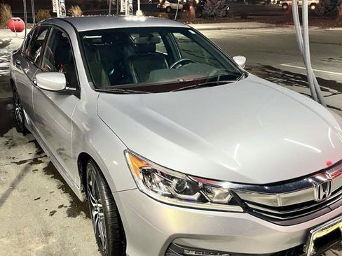 Used 2016 Honda Accord Sport image 2