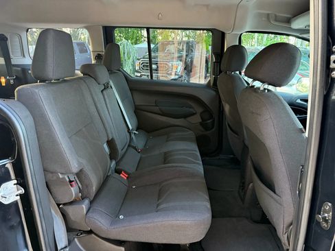 Used 2018 Ford Transit Connect XLT image 21