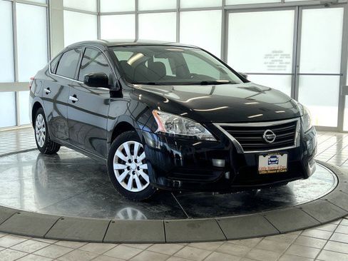 Used 2014 Nissan Sentra SV image 1