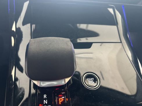Used 2025 Land Rover Range Rover Sport Autobiography AWD/4WD image 8