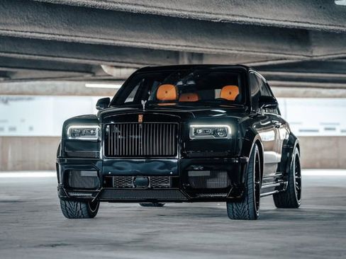 Used 2022 Rolls-Royce Cullinan w/ Cullinan Package image 5