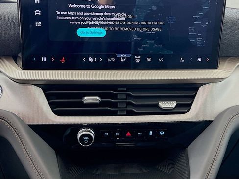 New 2026 Ford Explorer Active image 9