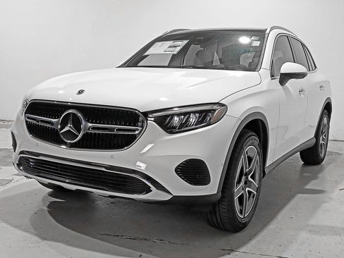 New 2026 Mercedes-Benz GLC 300 4MATIC image 3