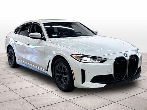 Used 2023 BMW i4 eDrive40 w/ Premium Package RWD image 2
