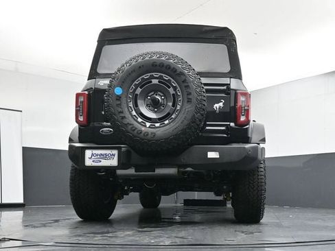 New 2025 Ford Bronco Outer Banks w/ Sasquatch Package image 35