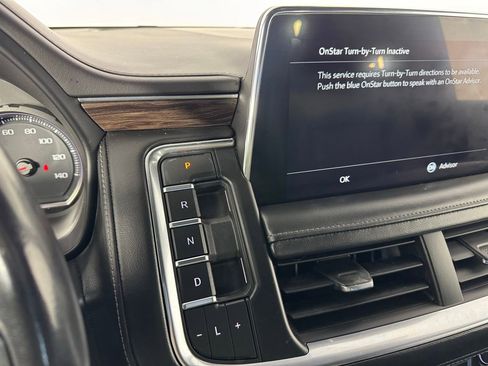 Used 2021 Chevrolet Tahoe Z71 image 18