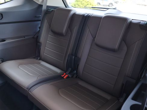 Used 2025 Volkswagen Atlas SEL AWD/4WD image 20
