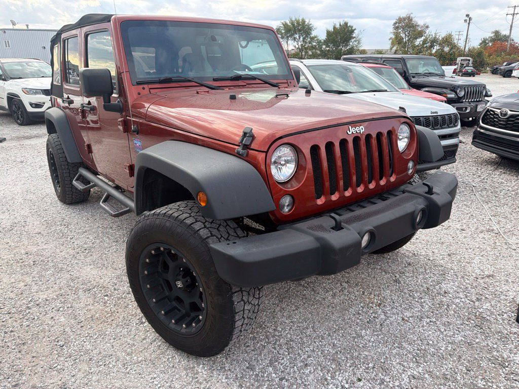 Used 2014 Jeep Wrangler Unlimited Rubicon w/ Dual Top Group AWD/4WD image 9