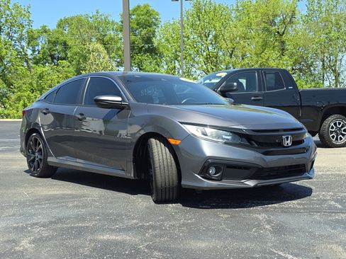 Used 2019 Honda Civic Sport image 11