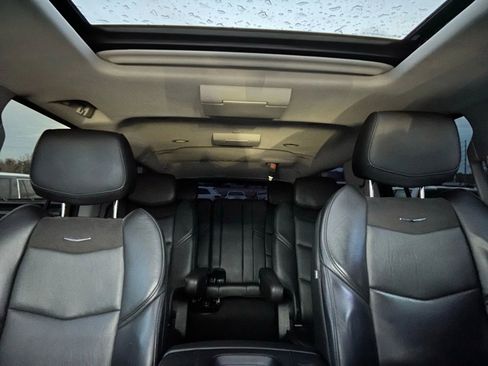 Used 2015 Cadillac Escalade ESV Premium image 16