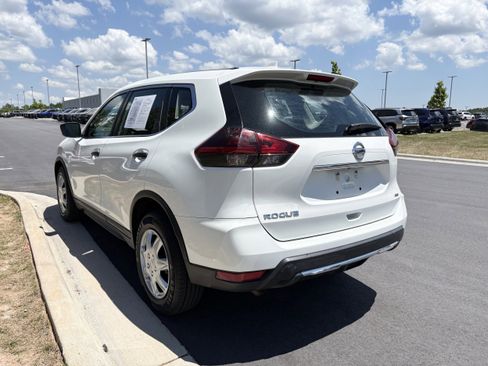 Used 2020 Nissan Rogue S AWD/4WD image 6