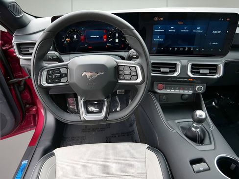 Used 2025 Ford Mustang GT Premium RWD image 13