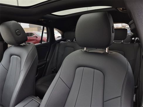 Certified 2025 Mercedes-Benz GLA 250 image 27