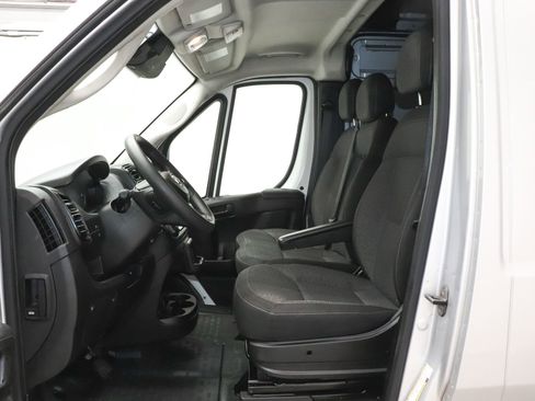 Used 2023 RAM ProMaster 2500 FWD image 19