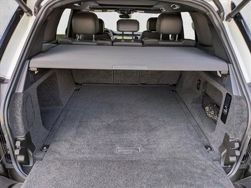 Certified 2023 Land Rover Range Rover SE image 6