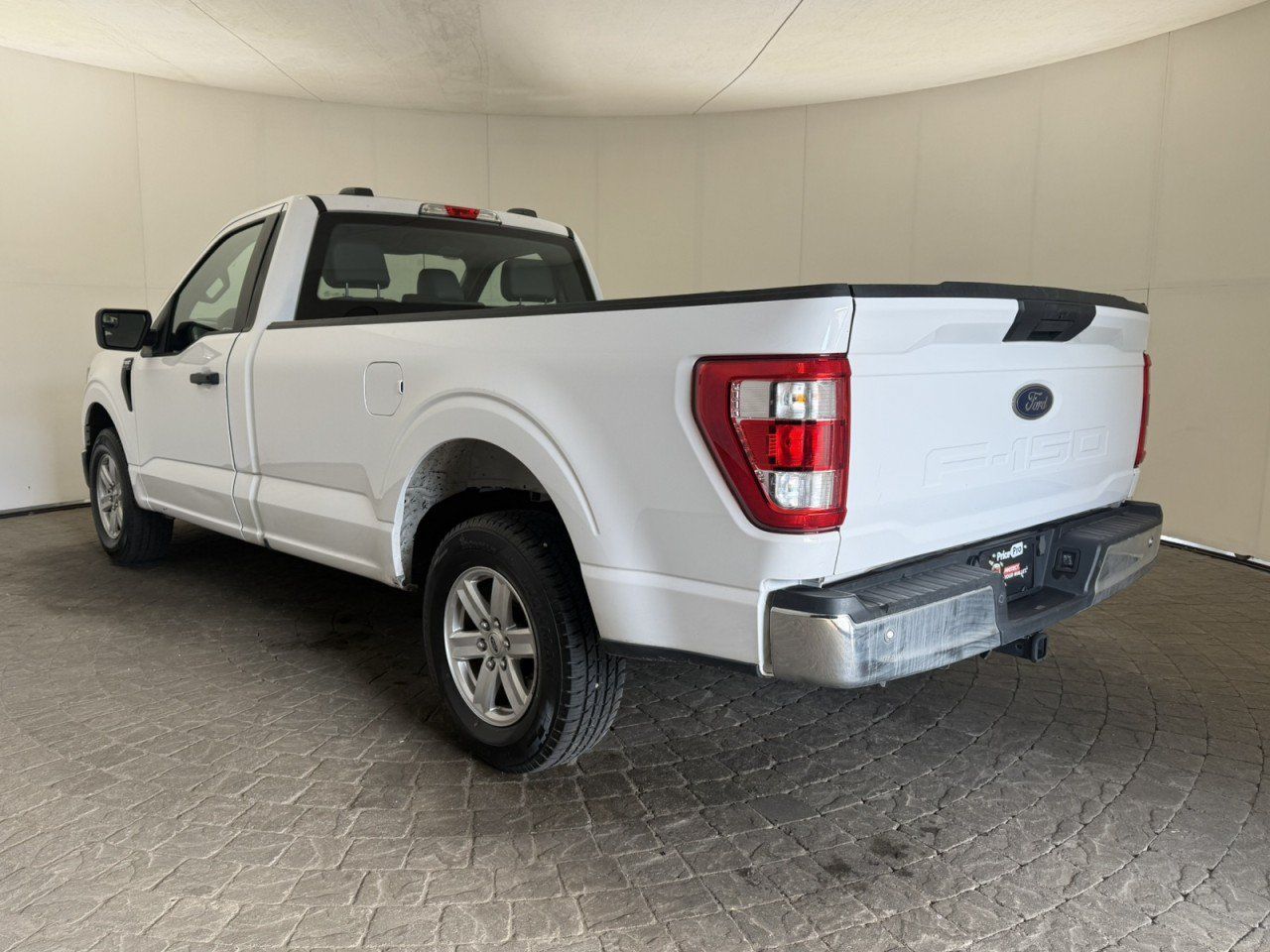 Used 2023 Ford F150 XL w/ Trailer Tow Package RWD image 6