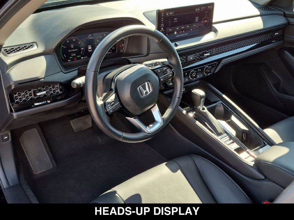 Used 2024 Honda Accord Touring image 2