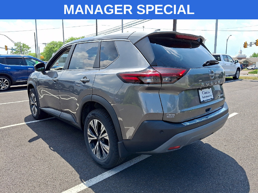 Used 2023 Nissan Rogue SV AWD/4WD image 5