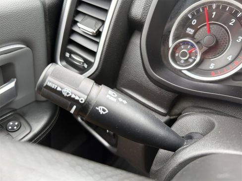 Used 2022 RAM 2500 Big Horn w/ Cold Weather Group image 25