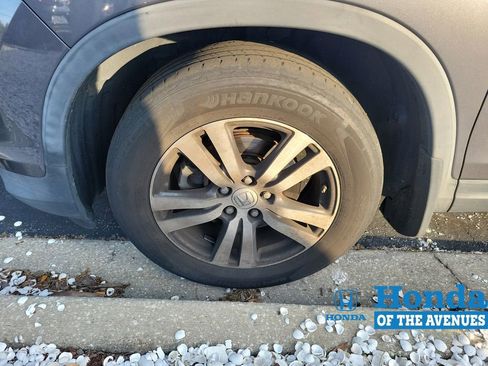 Used 2017 Honda Pilot EX-L image 3