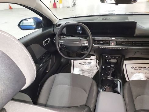 Used 2025 Kia K4 LXS image 15