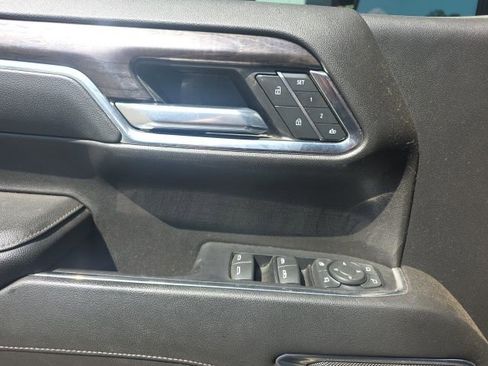 Used 2022 Chevrolet Silverado 1500 LTZ w/ LTZ Convenience Package II image 18