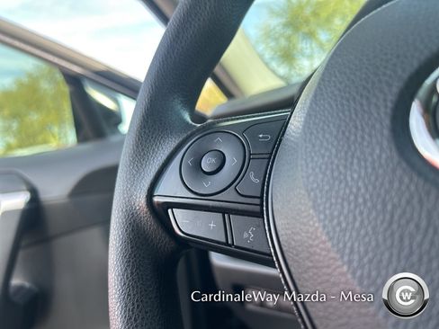 Used 2020 Toyota RAV4 LE image 21