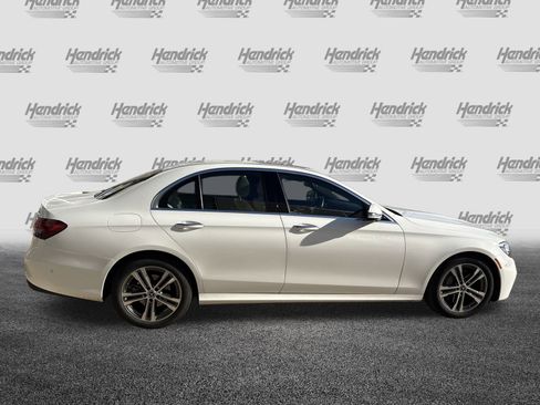 Used 2023 Mercedes-Benz E 350 4MATIC Sedan image 11
