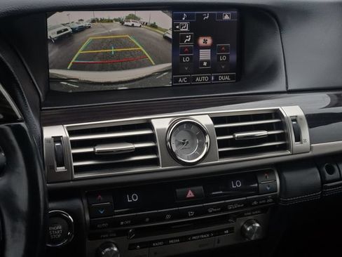 Used 2015 Lexus LS 460 AWD w/ Comfort Package image 21