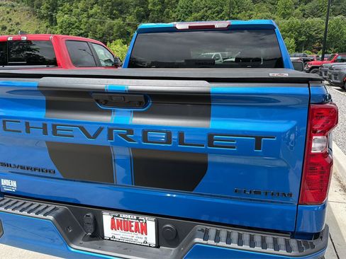 Used 2024 Chevrolet Silverado 1500 Custom w/ Rally Edition AWD/4WD image 4