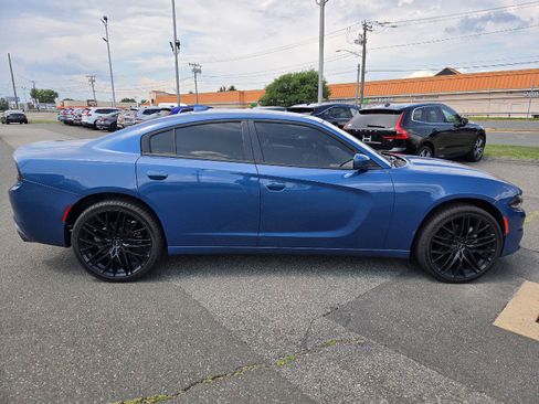 Used 2021 Dodge Charger SXT w/ Cold Weather Package AWD/4WD image 5
