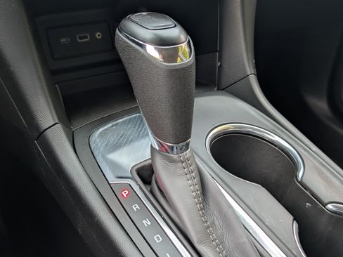 Used 2020 Chevrolet Equinox LT FWD image 31