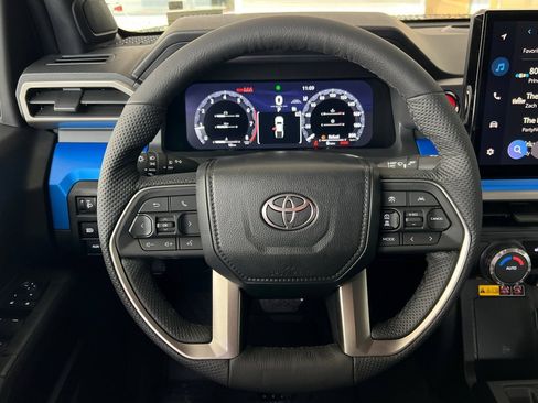 Used 2026 Toyota Tacoma TRD Off-Road w/ TRD Off Road Upgrade Package AWD/4WD image 21