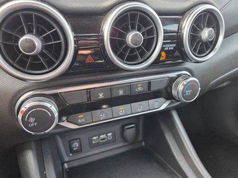 Used 2024 Nissan Sentra SV image 12