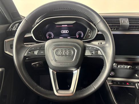 Used 2020 Audi Q3 2.0T Premium Plus w/ Premium Plus Package AWD/4WD image 18