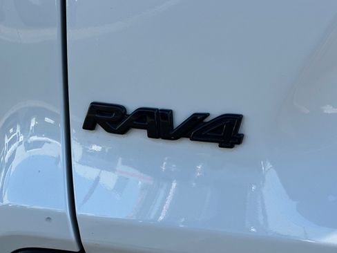 Certified 2022 Toyota RAV4 XSE AWD/4WD image 27