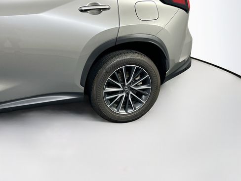Used 2024 Lexus NX 350h AWD image 31
