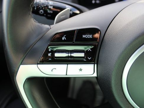 Used 2022 Hyundai Santa Cruz SEL Premium image 13